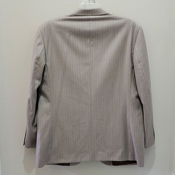 LINEAGE SPORTCOAT, Sz 44R, GREY STRIPED FABRIC, MERINO WOOL - Picture 5 of 15